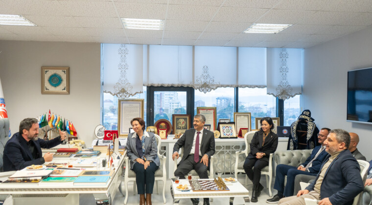 Anahtar Parti’den AHİSİAD’a Ziyaret